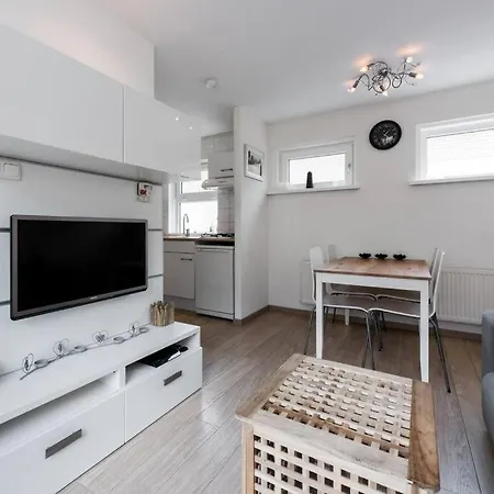 Modern Ingericht - Rust & Op 350m Egmond aan Zee