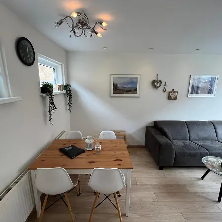 Modern Ingericht - Rust & Op 350m Appartement