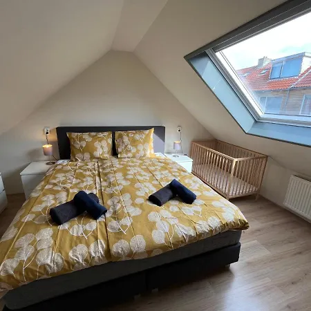 Appartamento Modern Strandhuis Op 350M Van Zee In Egmond Aan Zee Egmond aan Zee