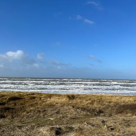 Mooi Ingericht Zomerhuis Nabij Strand En Duinen Apartamento