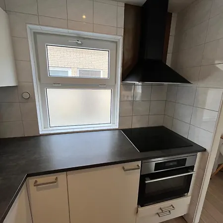 Modern Ingericht - Rust & Op 350m 公寓