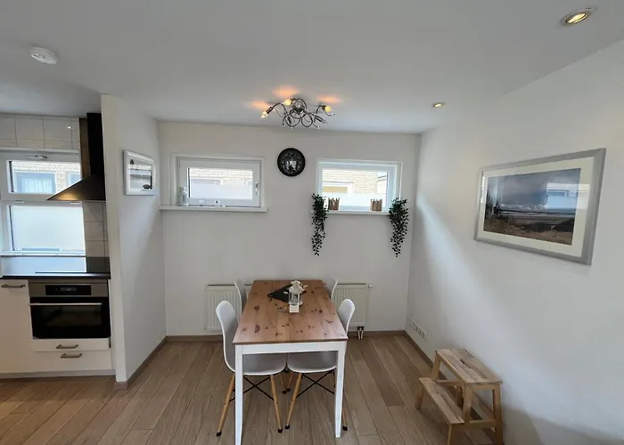 Modern 350 M Zee אגמונד אן זי