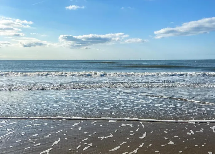 דירה Modern 350 M Zee