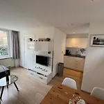 Modern 350 M Zee Egmond aan Zee